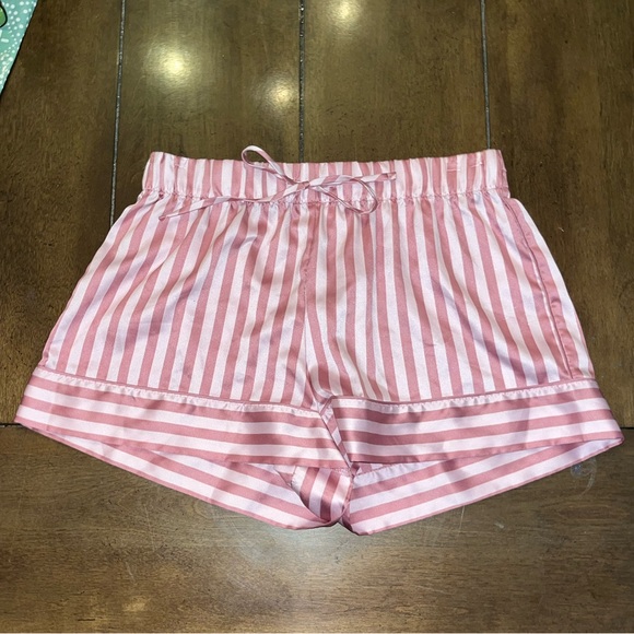 VICTORIA’S SECRET Pink Striped Camisole Shorts Matching Set Silk Satin Y2K - XS - Picture 9 of 16
